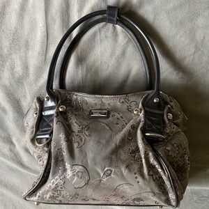 Beijo Classic purse in grey/silver paisley.